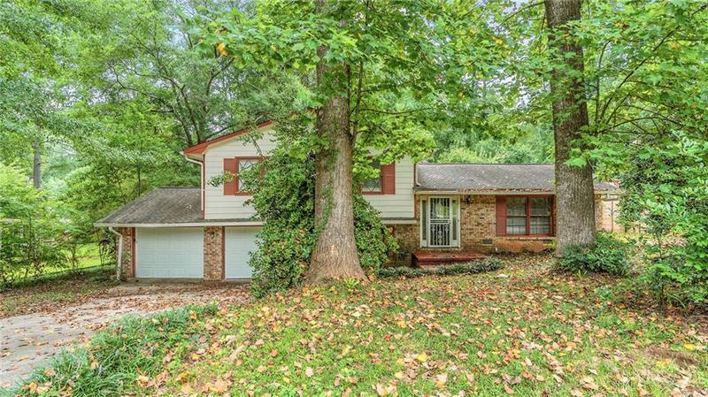 Image for property 3960 Wedgefield Circle, Decatur, GA 30035