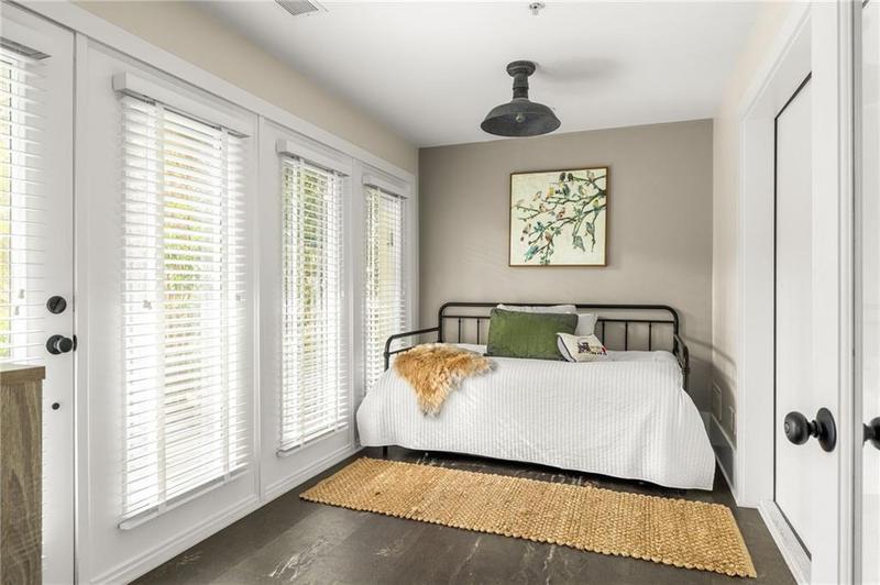Image for property 9129 Selborne Lane, Chattahoochee Hills, GA 30268