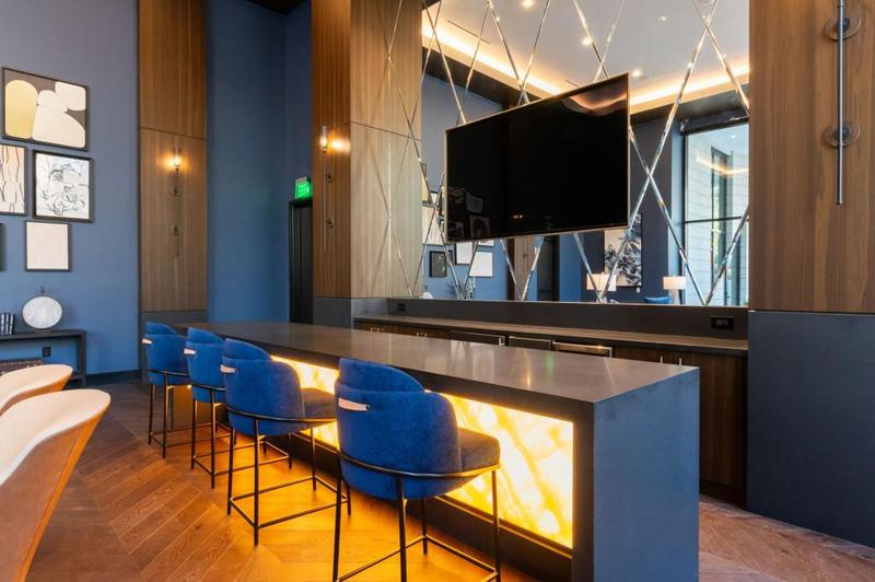 Image for property 2425 Peachtree Road 604, Atlanta, GA 30305