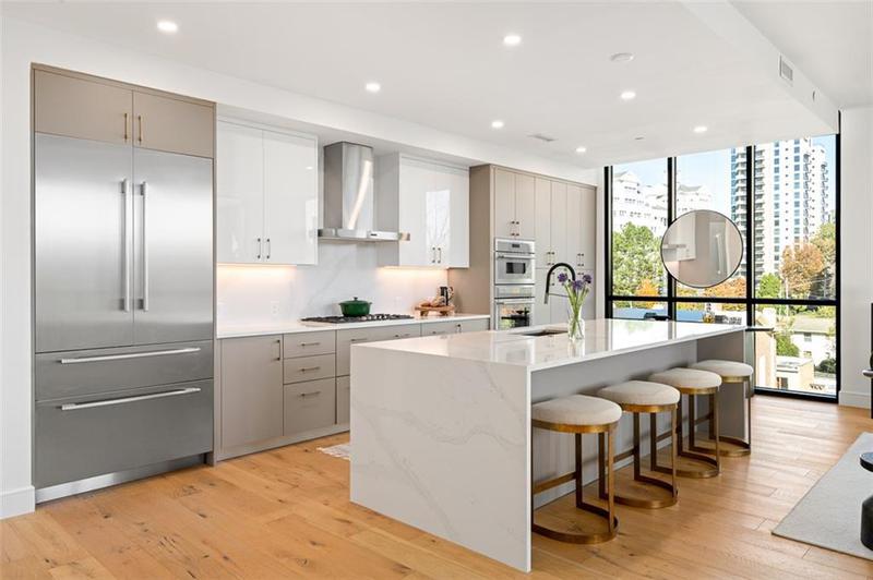 Image for property 2425 Peachtree Road 604, Atlanta, GA 30305