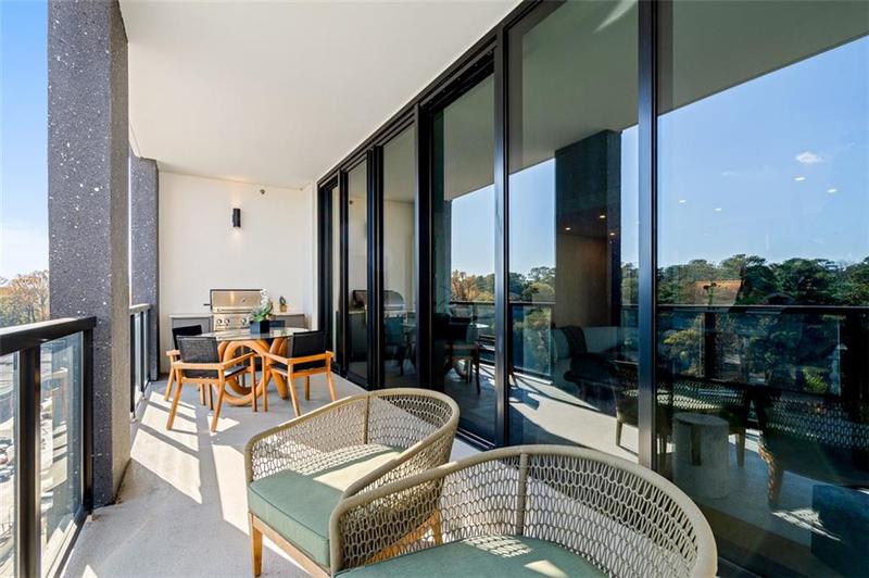 Image for property 2425 Peachtree Road 604, Atlanta, GA 30305