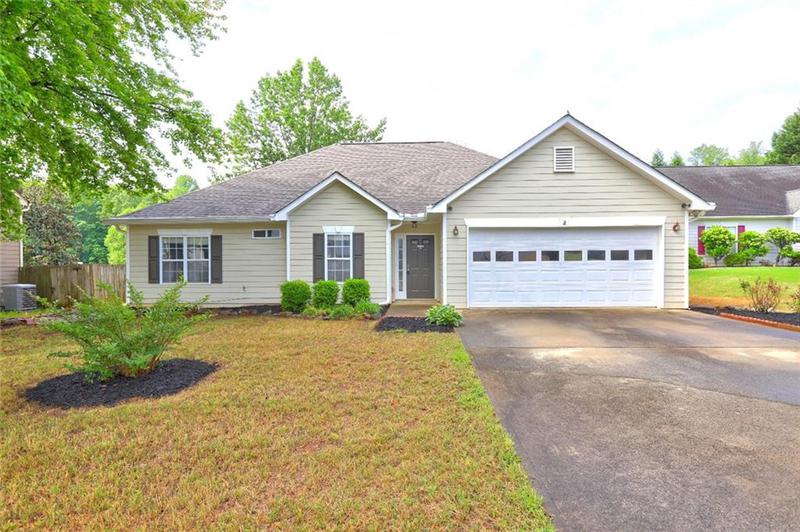 Image for property 604 Lexington Way, Woodstock, GA 30189