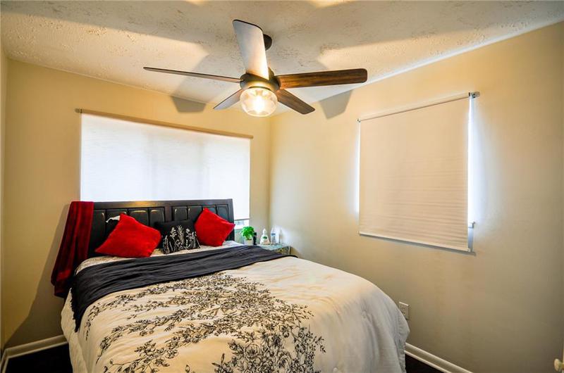 Image for property 340 Sir Richard Court, Jonesboro, GA 30236