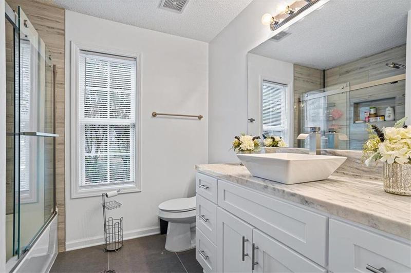 Image for property 300 LAKESIDE Drive, Covington, GA 30016