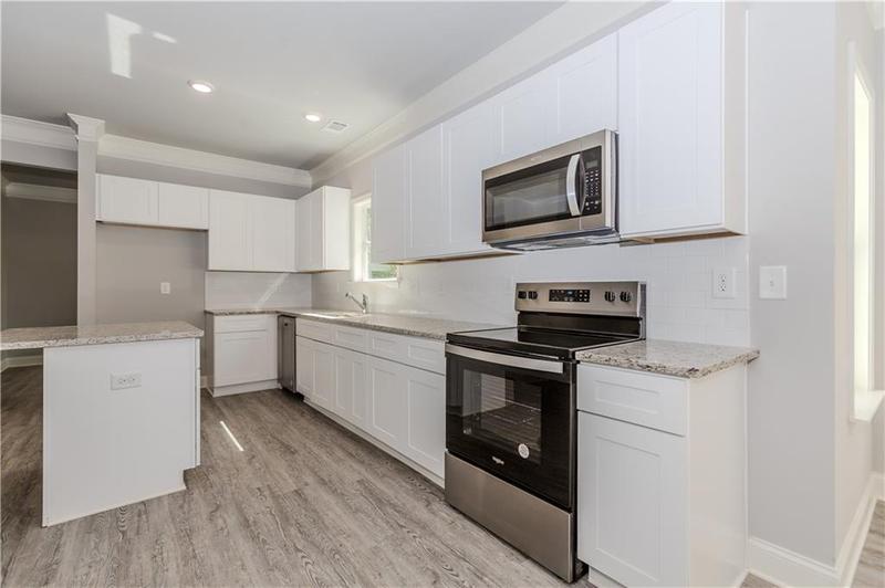 Image for property 6462 Beaver Creek Trail, Atlanta, GA 30349