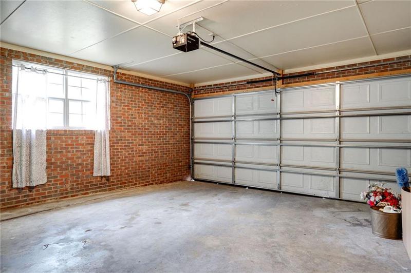 Image for property 110 Pinewood Way, Dalton, GA 30721