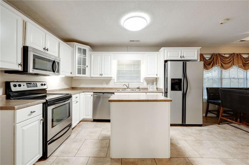 Image for property 110 Pinewood Way, Dalton, GA 30721
