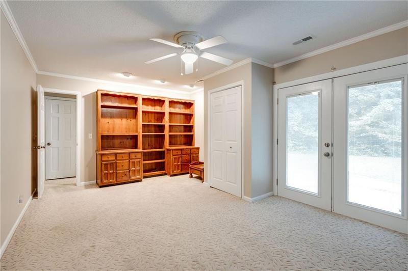 Image for property 110 Pinewood Way, Dalton, GA 30721