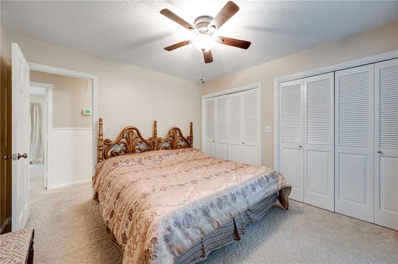 Image for property 110 Pinewood Way, Dalton, GA 30721
