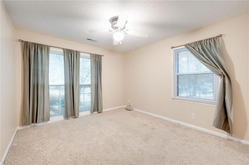 Image for property 110 Pinewood Way, Dalton, GA 30721