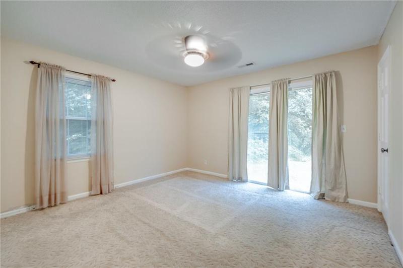 Image for property 110 Pinewood Way, Dalton, GA 30721