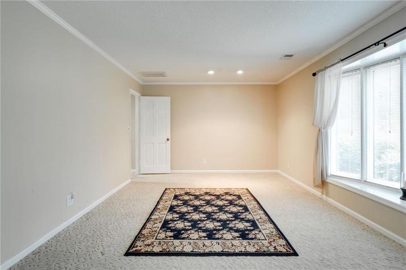 Image for property 110 Pinewood Way, Dalton, GA 30721