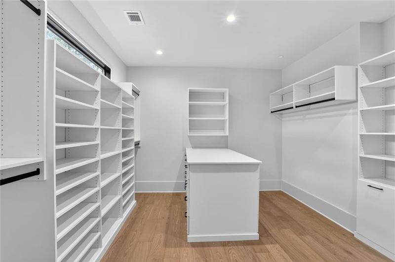 Image for property 1430 Oconee Pass, Brookhaven, GA 30319