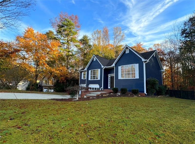 Image for property 3337 Camens Way, Buford, GA 30519
