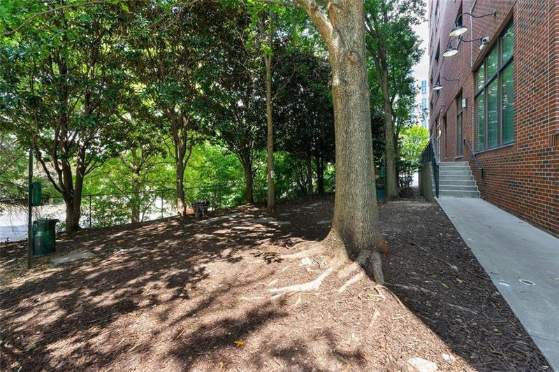 Image for property 115 PEACHTREE Place 301, Atlanta, GA 30313