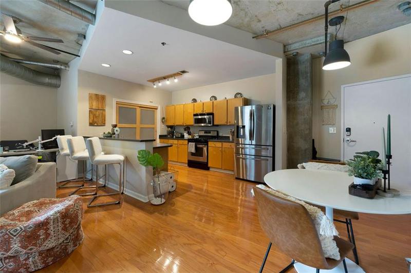 Image for property 115 PEACHTREE Place 301, Atlanta, GA 30313