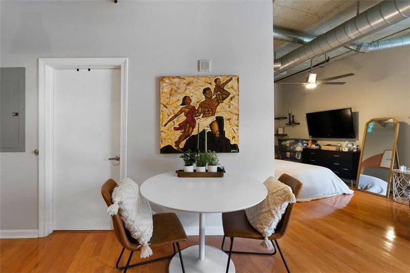 Image for property 115 PEACHTREE Place 301, Atlanta, GA 30313
