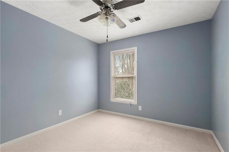 Image for property 2990 Mountain Trace, Roswell, GA 30075