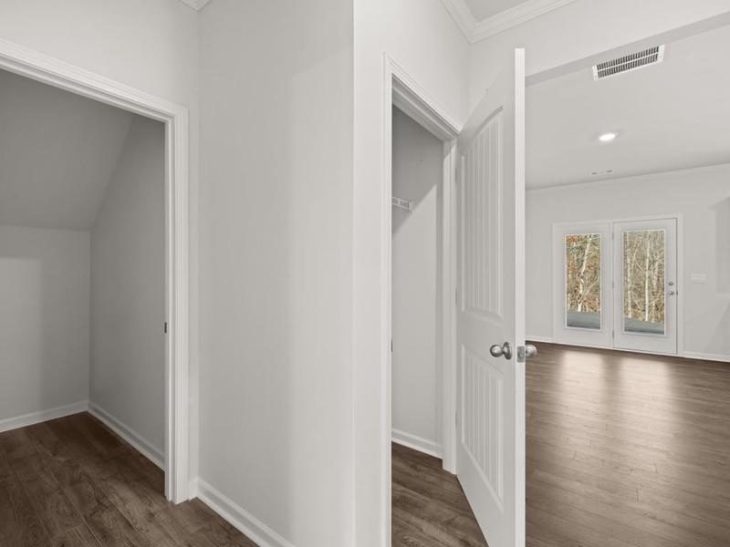 Image for property 4028 Peregrine Way, Gainesville, GA 30506