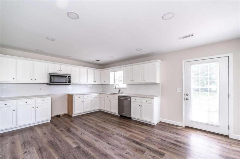 Image for property 2 Graben Drive, Rome, GA 30165