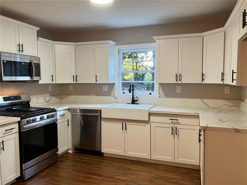 Image for property 411 Greencove Lane, Atlanta, GA 30316
