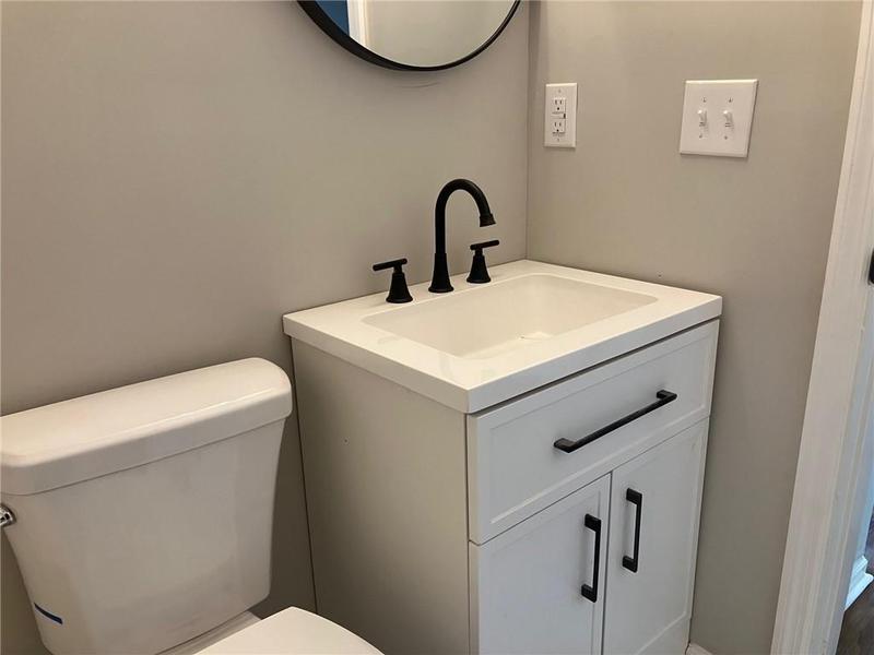 Image for property 411 Greencove Lane, Atlanta, GA 30316