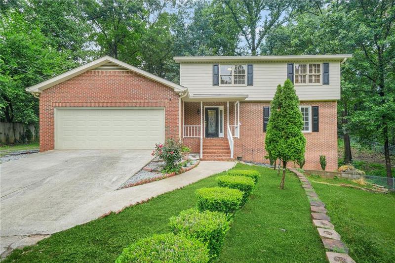 Image for property 574 Hickory Hills Court, Stone Mountain, GA 30083