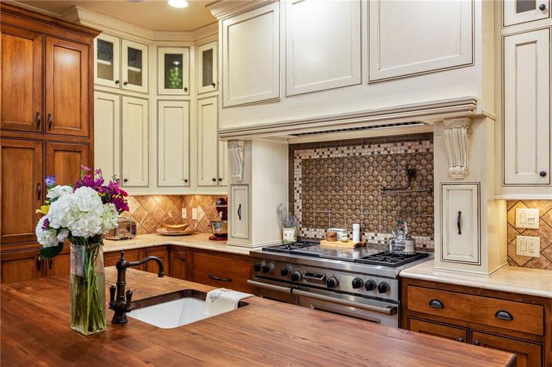 Image for property 9170 Selborne Lane, Chattahoochee Hills, GA 30268