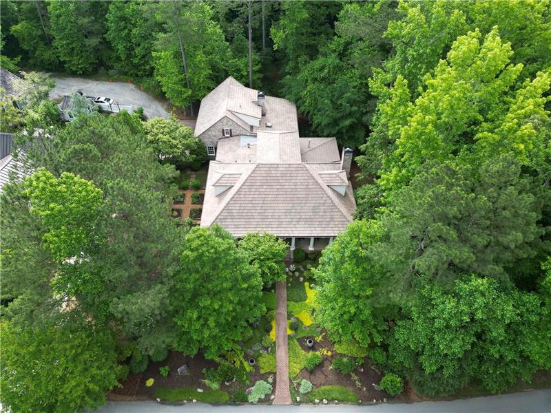 Image for property 9170 Selborne Lane, Chattahoochee Hills, GA 30268