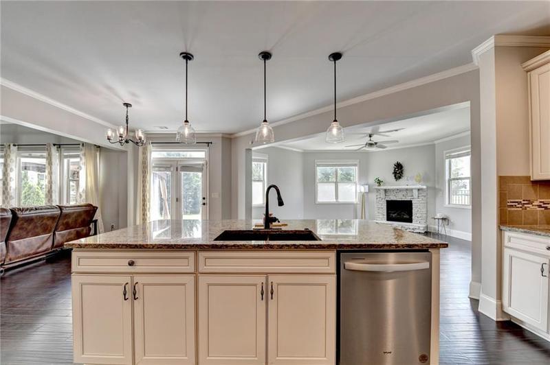 Image for property 7470 OLDBURY Place, Cumming, GA 30040