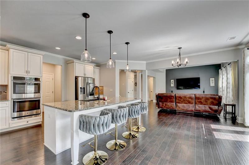 Image for property 7470 OLDBURY Place, Cumming, GA 30040