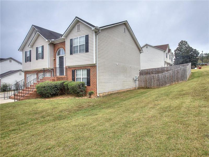 Image for property 8432 Browns Mill Trace, Stonecrest, GA 30038