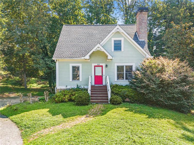 Image for property 564 Long Oak Drive, Gainesville, GA 30501