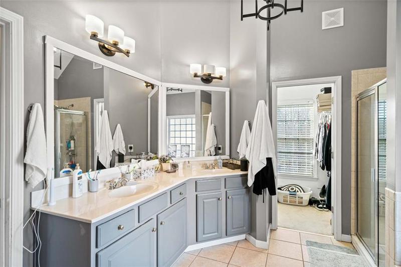 Image for property 424 LAKE POINT Trace, Canton, GA 30114