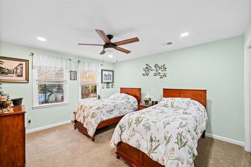Image for property 424 LAKE POINT Trace, Canton, GA 30114
