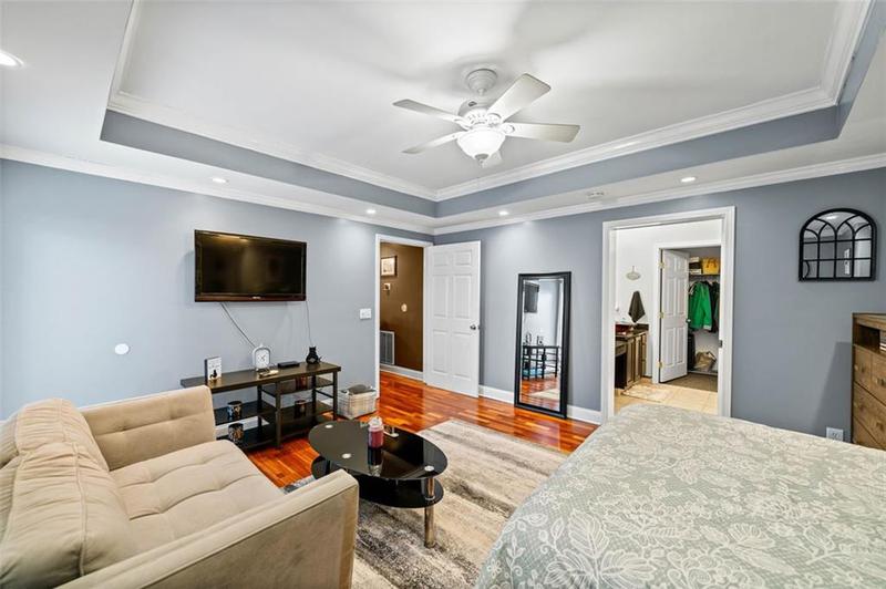 Image for property 424 LAKE POINT Trace, Canton, GA 30114