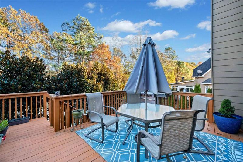 Image for property 424 LAKE POINT Trace, Canton, GA 30114