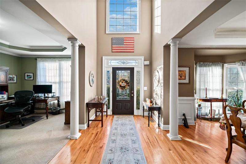 Image for property 424 LAKE POINT Trace, Canton, GA 30114