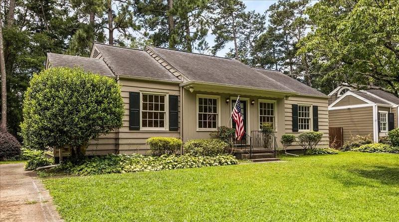 Image for property 989 Lindridge Way, Atlanta, GA 30324