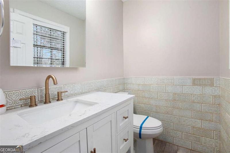 Image for property 5700 Tracy Drive, Mableton, GA 30126