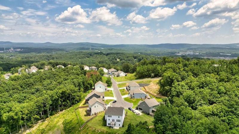 Image for property 37 Ridgeline Way, Cartersville, GA 30121