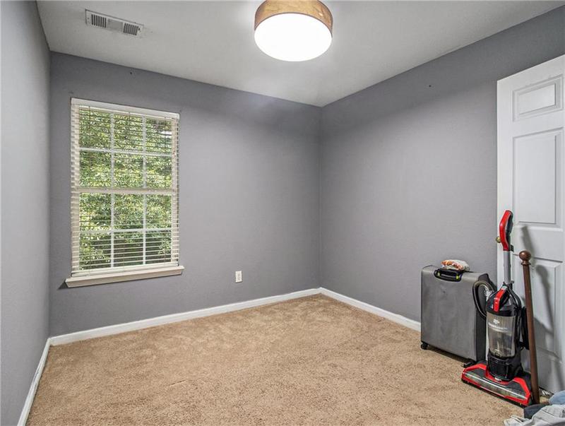 Image for property 2745 Snapfinger Manor, Decatur, GA 30035