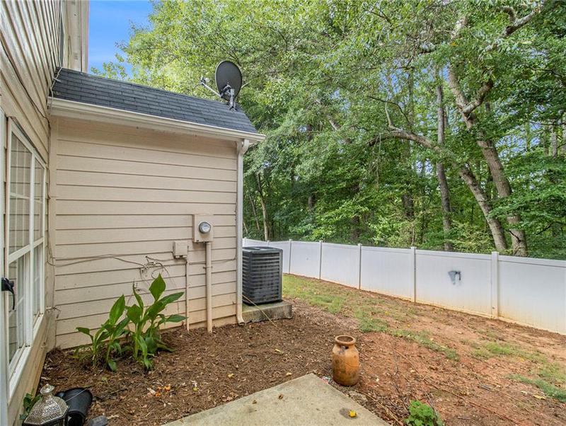 Image for property 2745 Snapfinger Manor, Decatur, GA 30035