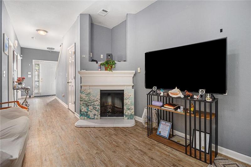 Image for property 2745 Snapfinger Manor, Decatur, GA 30035