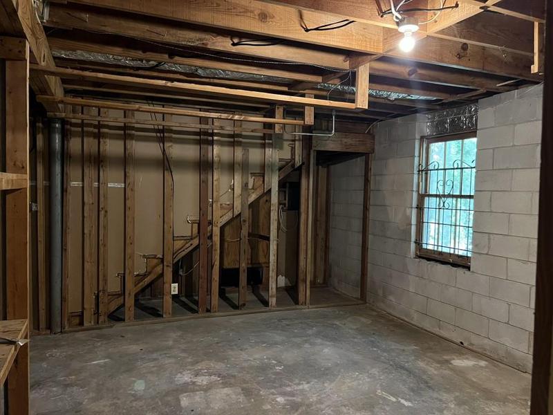 Image for property 5185 Erin Road, Atlanta, GA 30331