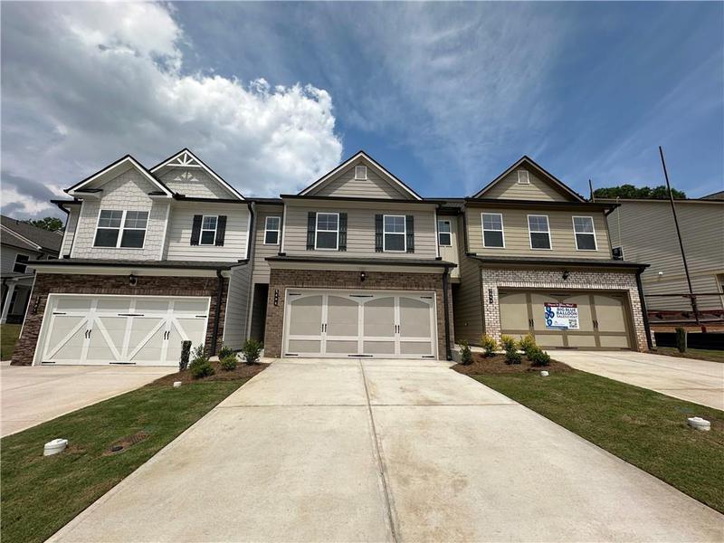 Image for property 5605 Overview Drive 115, Flowery Branch, GA 30542
