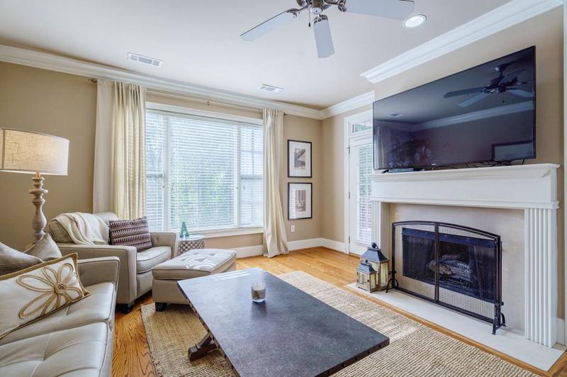 Image for property 2300 Peachford Road 1205, Dunwoody, GA 30338