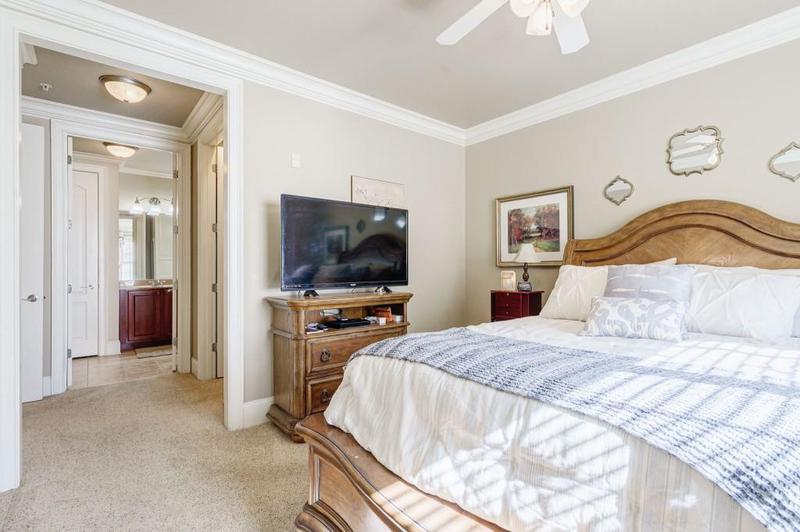 Image for property 2300 Peachford Road 1205, Dunwoody, GA 30338