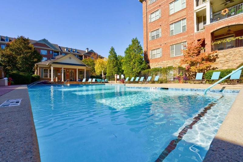 Image for property 2300 Peachford Road 1205, Dunwoody, GA 30338