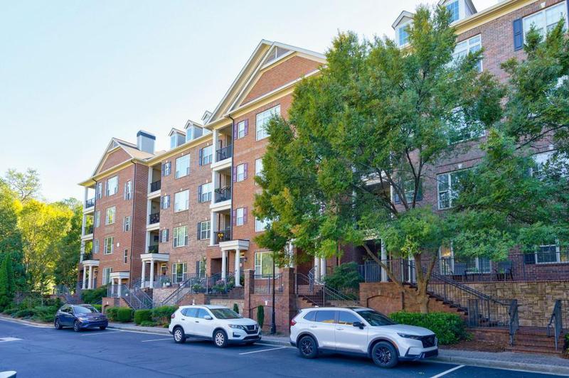 Image for property 2300 Peachford Road 1205, Dunwoody, GA 30338